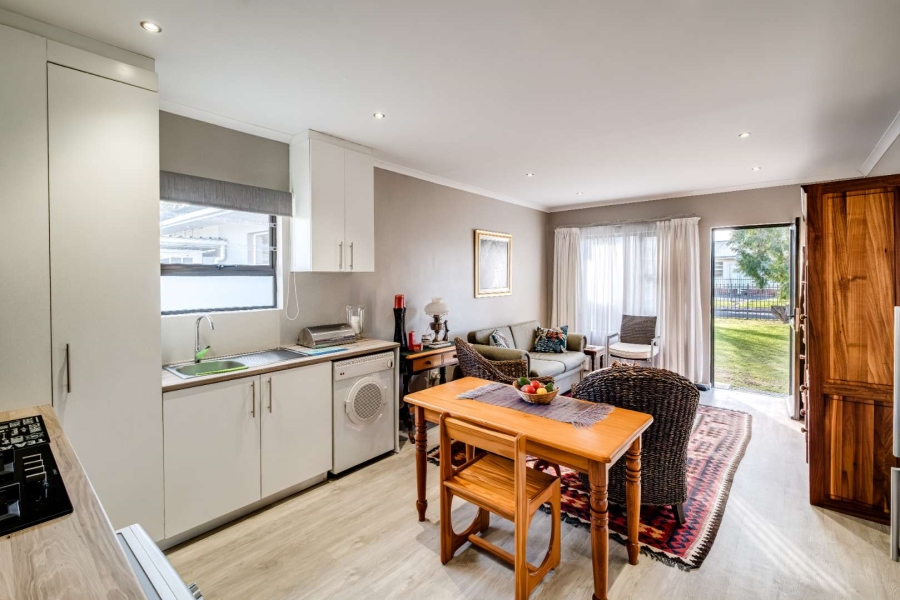 5 Bedroom Property for Sale in Kirstenhof Western Cape
